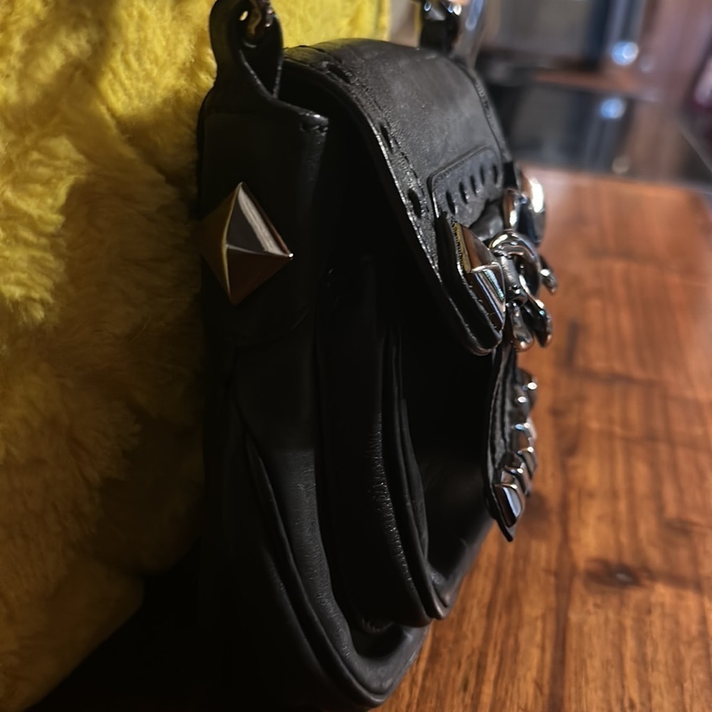 As seen in Vogue. Michael kors 2006 collection. Black studded leather. - Picture 4 of 10